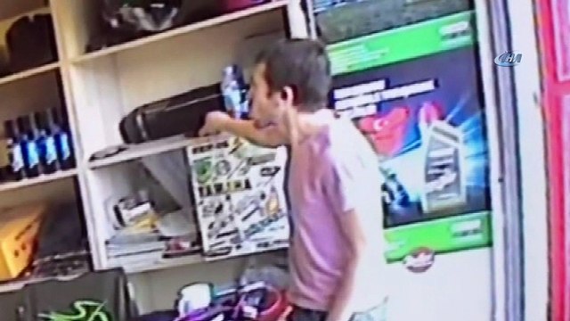 Şarjdaki telefonu 4 saniyede çaldı... Hırsız kameralara böyle yakalandı