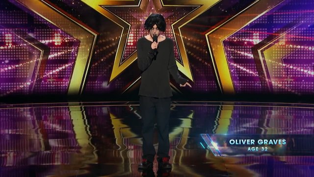 Oliver Graves_ Gothic Comic Hilariously Describes His Life - America's Got Talent 2018-1