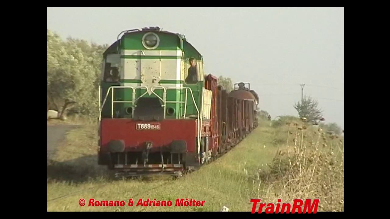 HSH T 669 1046 original freight train Ballsh-Durrës in 2009