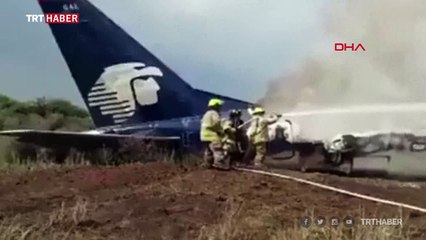 Meksika'da yolcu uçağı düştü