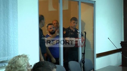 Report TV - Tritoli në banesën e Gazmir Dacit në Bathore, del para gjykatës autori Vilson Brahja