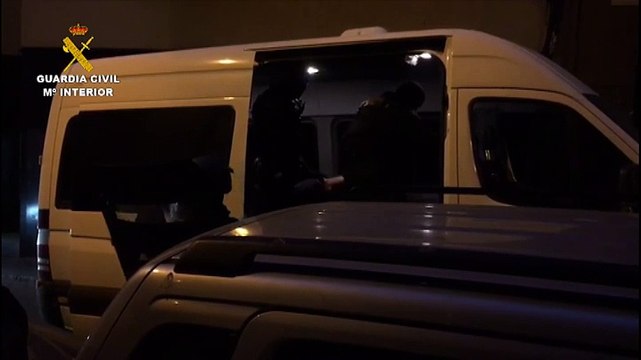 La Guardia Civil detiene a dos individuos acusados de reclutar yihadistas en Barcelona