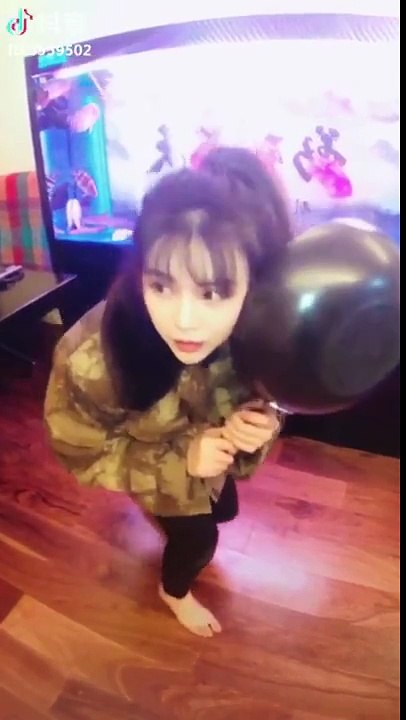 【Tik Tok】【抖音】吃雞舞！.flv