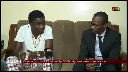 Concerts : la RTS et Waly SECK signent une convention