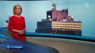 AKW Reaktorschiff aus Russland von Greenpeace begleitet