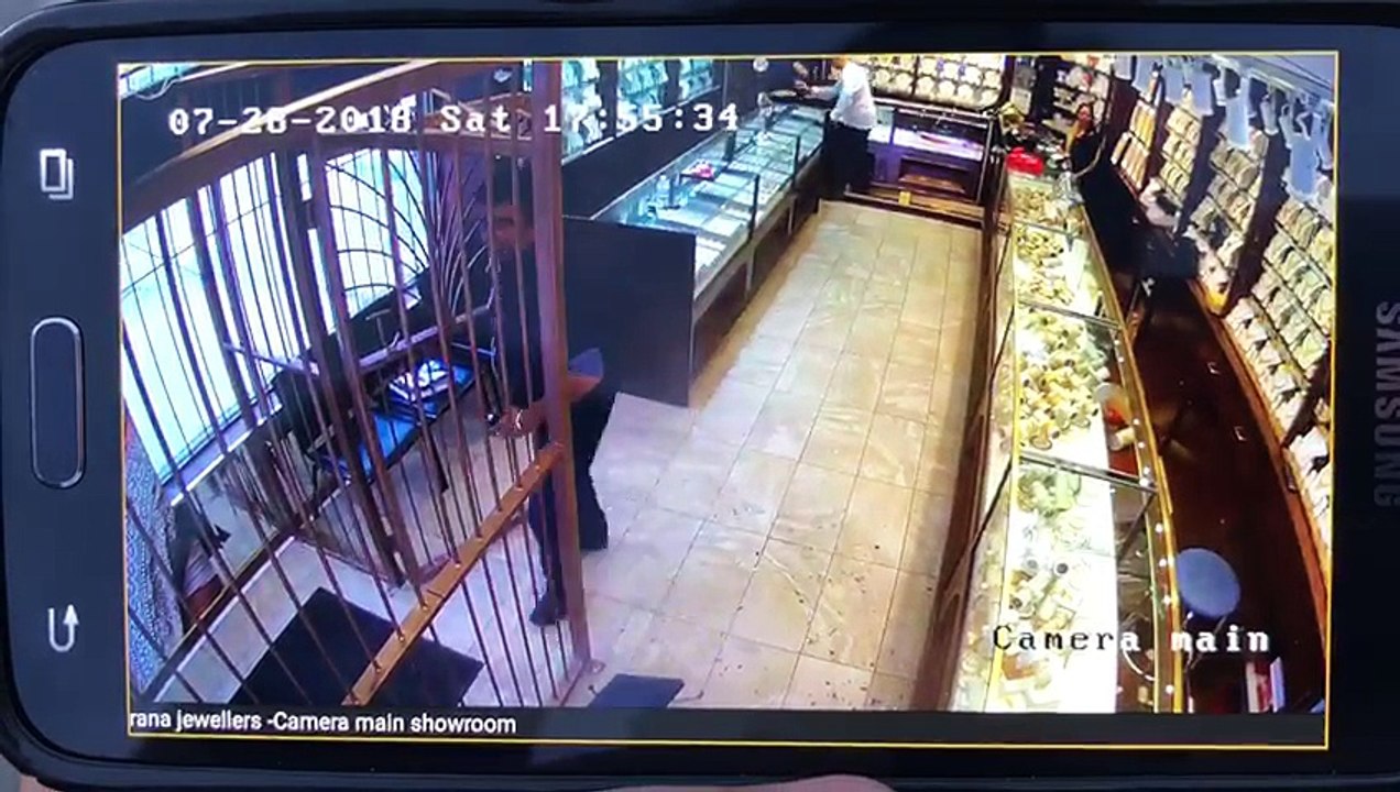 Robbery In Multan CCTV Footage part 2