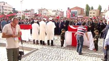 Cumhurbaşkanı Erdoğan, 11 aylık bebeğiyle şehit olan olan Nurcan Karakaya'nın cenaze törenine katıldı (1) - SİVAS