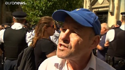 Tommy Robinson freed after court agrees contempt hearing was flawed