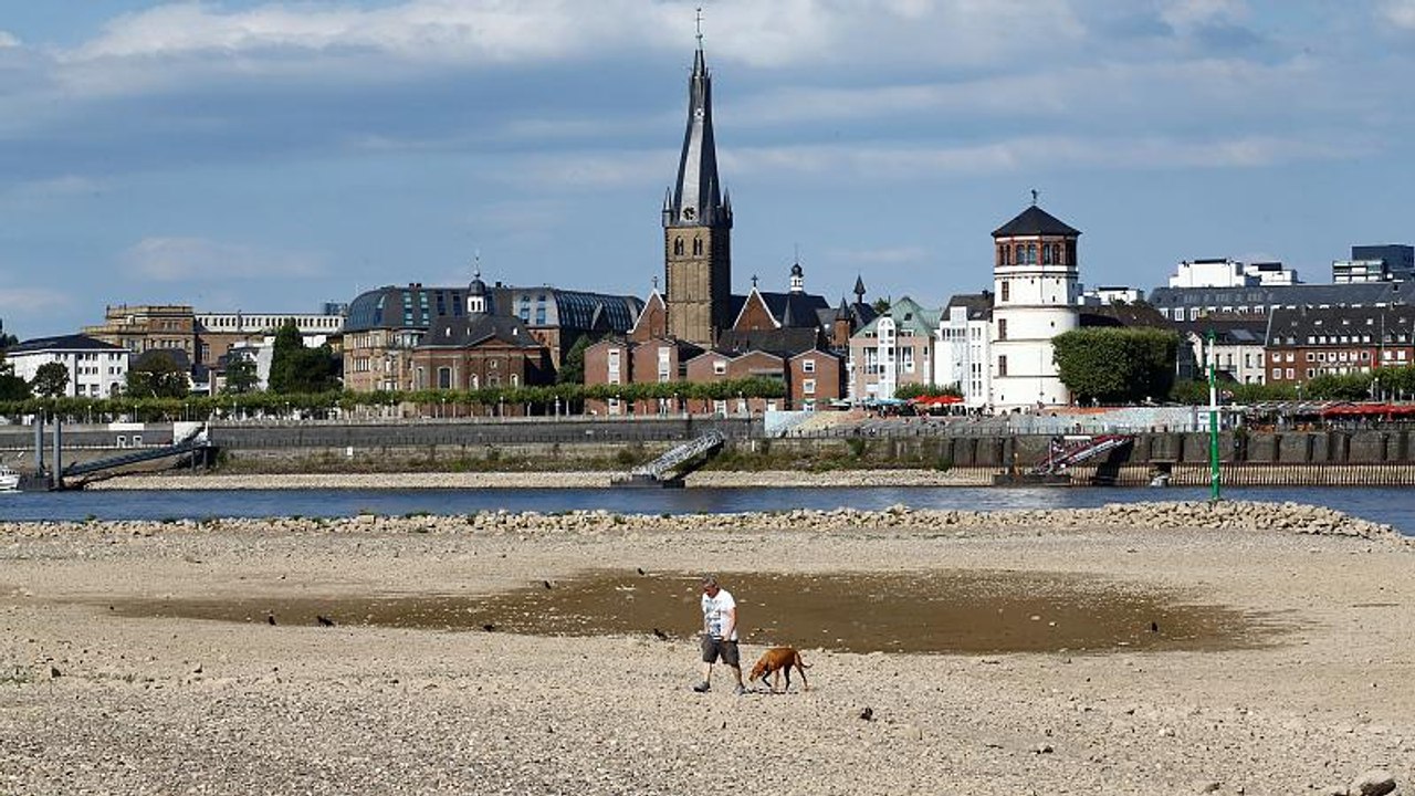 Trockenheit und Tropennächte - Deutsche und Dänen suchen Abkühlung