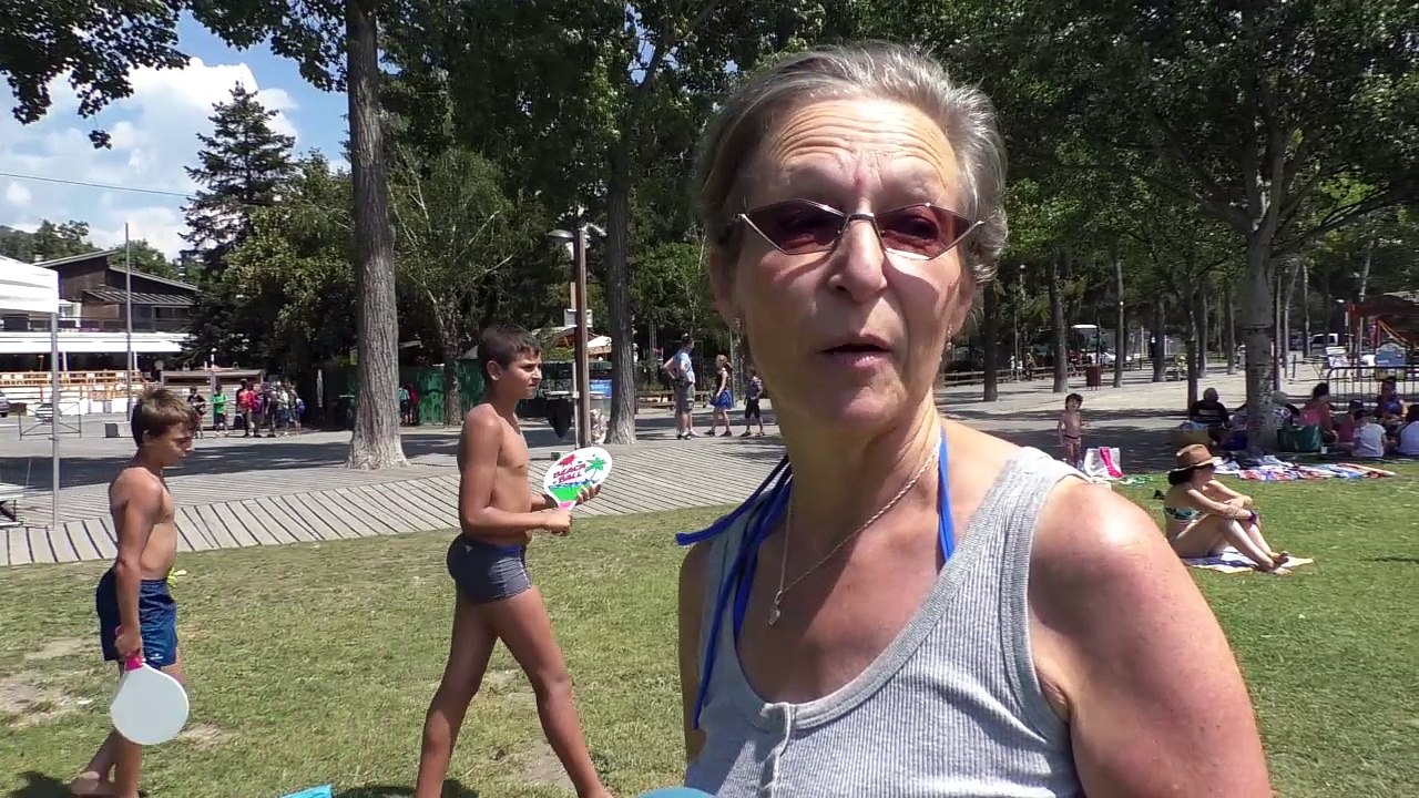 Hautes-Alpes / Canicule : les habitants trouvent refuge au bord du plan d'eau d'Embrun