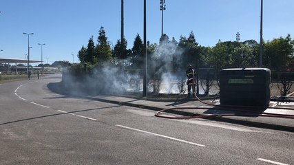 Kerbertrand : une haie en feu au boulodrome