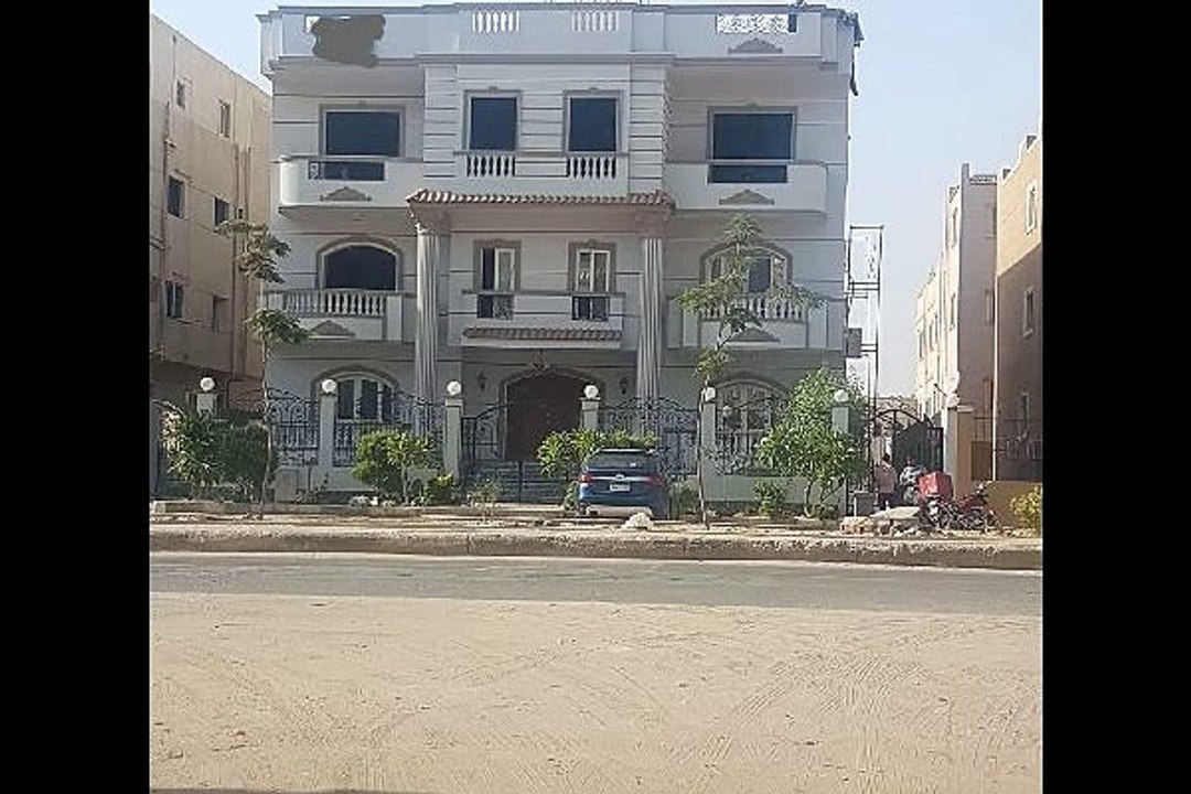210 m apartment in banafsaj fifth settlement new cairo for sale