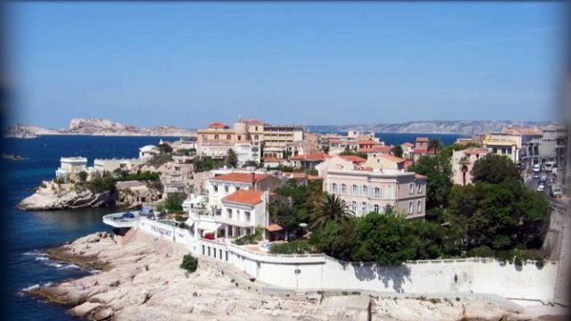 Méditerranée : baigneurs, attention aux requins !