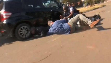 Simbabwe: Militär treibt Anhänger der Opposition auseinander