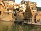Inde: Benares; Balade sur le Gange...