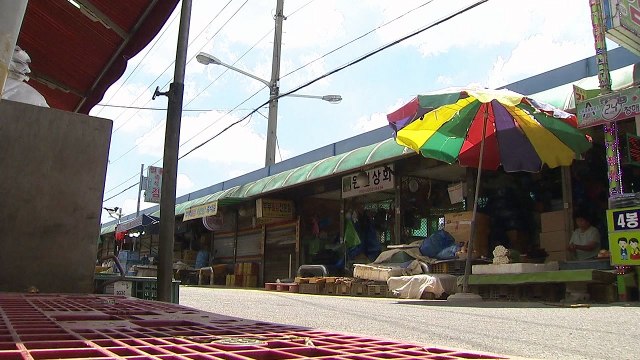 폭염에 시장 상인들 이중고...손님 발길 끊겨 / YTN