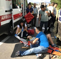 Trafik Kazası Sonrası Can Pazarı: 2 Ölü, 3 Yaralı