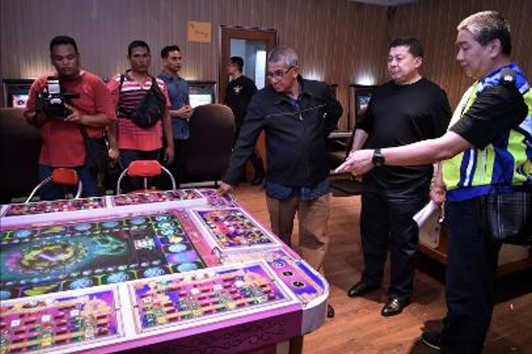 IGP: Tackle illegal gambling activities or you’re out