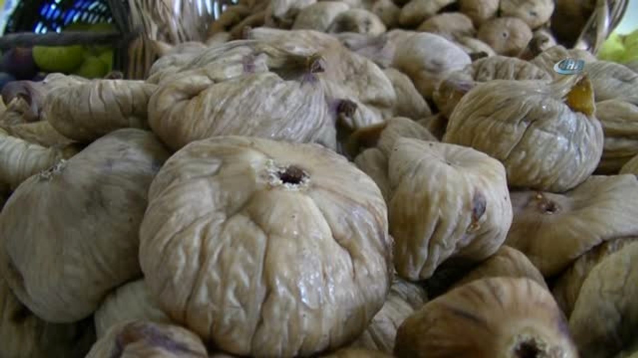 Aydın'da Sezonun İlk Kuru İnciri Borsaya Teslim Edildi