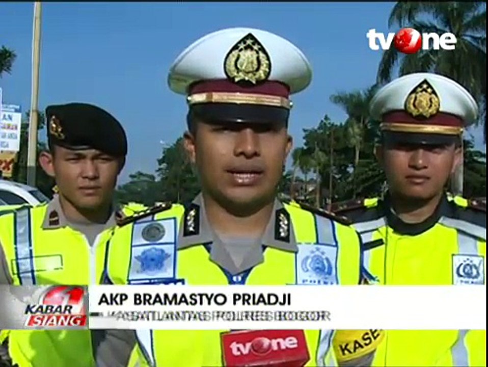 Sistem Buka-Tutup Jalur Puncak Masih Berlaku