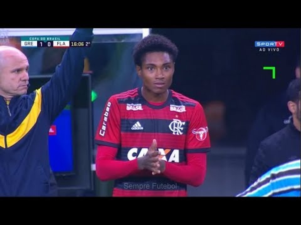 OLHA O QUE VITINHO APRONTOU EM SUA ESTRÉIA NO FLAMENGO (01/08/2018)