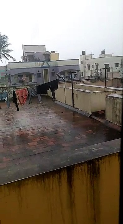 சென்னையில் பெரும்பாலான இடங்களில் மழை-வீடியோ