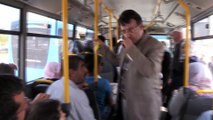 Halk otobüslerinde vatandaşların sıkıntılarını dinliyorlar - VAN