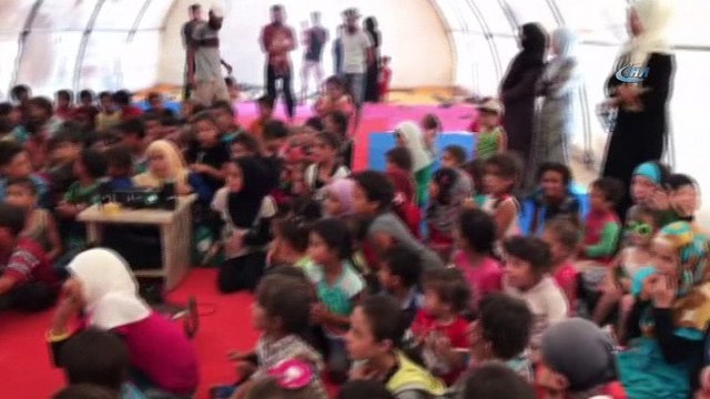 - Savaş mağduru çocuklar 6 yıl sonra çizgi film izlediler- Çocukların çizgi film gösterimi sırasında yaşadıkları mutluluk duygusal anlar yaşattı