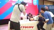 En Chine, les joueurs du PSG s'amusent en signant des autographes - Foot - Trophée des Champions