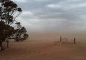Strong Winds Whip Up Dust Storms on Eyre Peninsula