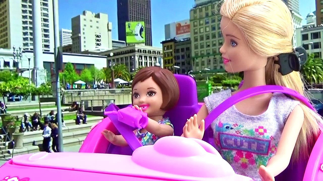 Barbie Girl Goes to Barbie Doctor DENTIST!