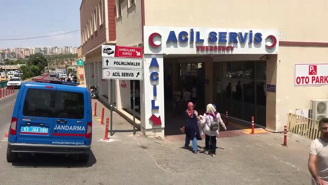 Acil servisin girişini engelleyen otomobil vatandaşlarca kaldırıldı - ŞANLIURFA