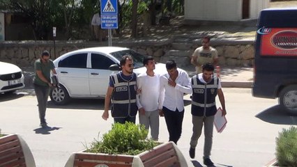 Elinde televizyonla giderken yakalandı hırsız çıktı