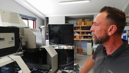 Une machine d'Optec en plein assemblage