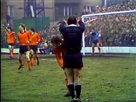 02/03/1983 - Bohemians 1905 v Dundee United - UEFA Cup Quarter-Final 1st Leg - Extended Highlights