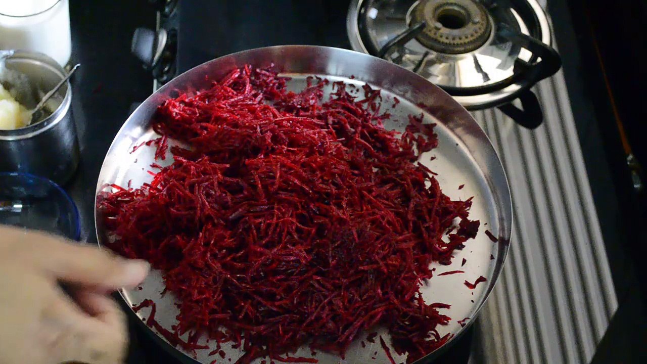 beetroot halwa recipe in hindi - चुकंदर का हलवा रेसिपी
