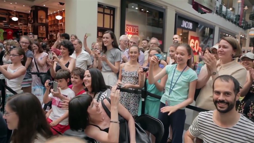 3 Girls Getting their Headshaved For Donation