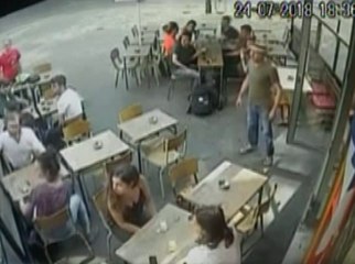 Ley contra acoso sexual en Francia prohíbe silbar y piropear de manera obscena a la mujer