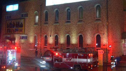 부안 사우나에서 불...4명 연기흡입 / YTN