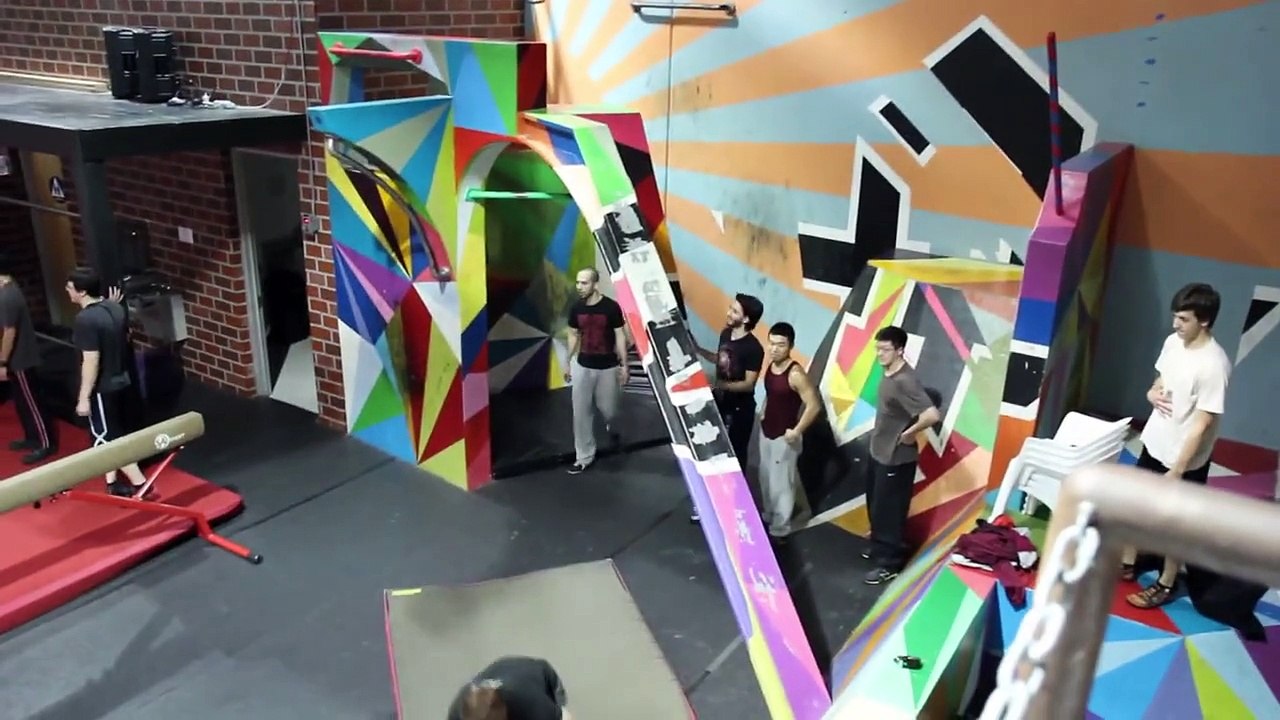 Dubstep Parkour (Freerunning and Gymnastics at Tempest Freerunning Academy)