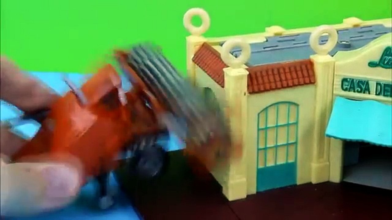 Disney Pixar Cars Screamin Banshee COLOSSUS XXL Frank take on Lightning ...