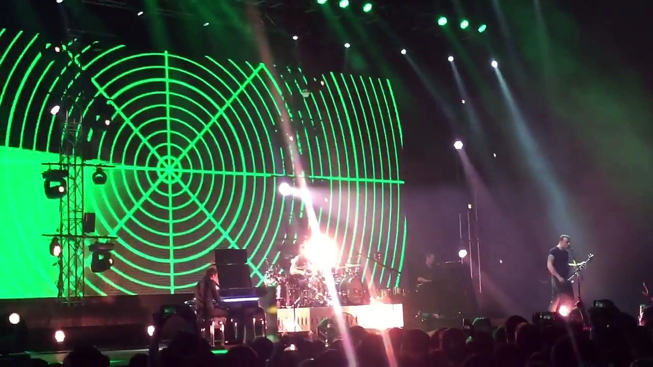 Muse - Apocalypse Please, Hong Kong AsiaWorld-Expo, 09/28/2015