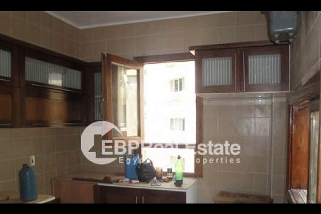 In Degla penthouse for rent suitable for small family Near to C A C