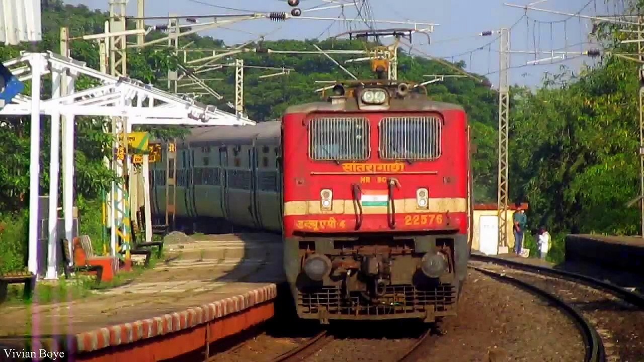 SUPERBLY CURVING BEAUTIFUL KHIRAI STATION | WAP-4 GEETANJALI + WAP-7 JAN SHATABDI EXPRESS