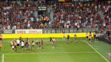 Sparta Prague ultras enter pitch after controversial penalty