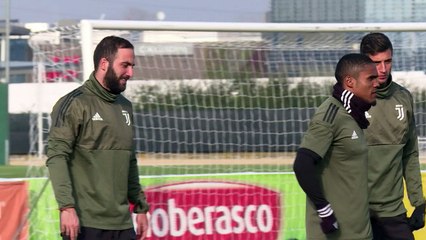 El argentino Gonzalo Higuaín ficha por el AC Milan