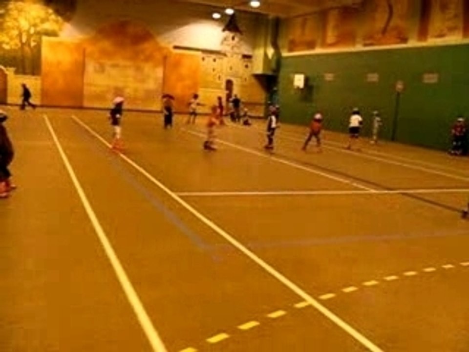 VIDEO COURS DE ROLLER ENFANT