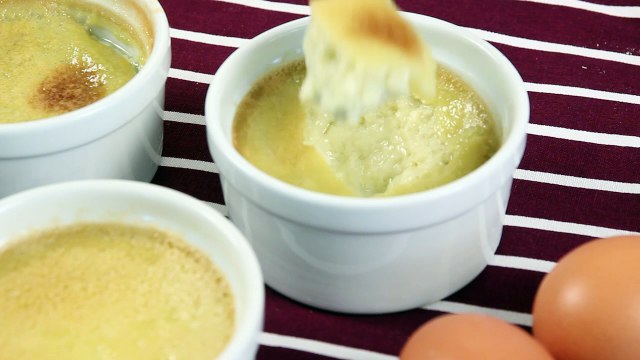 Flan aux oeufs et lait d'amande sans lactose