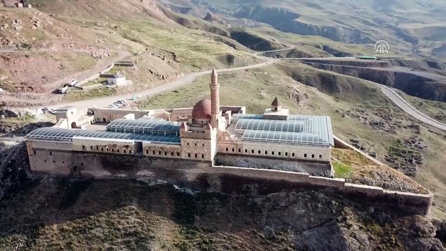 İshak Paşa Sarayı'na ilgi artıyor - AĞRI