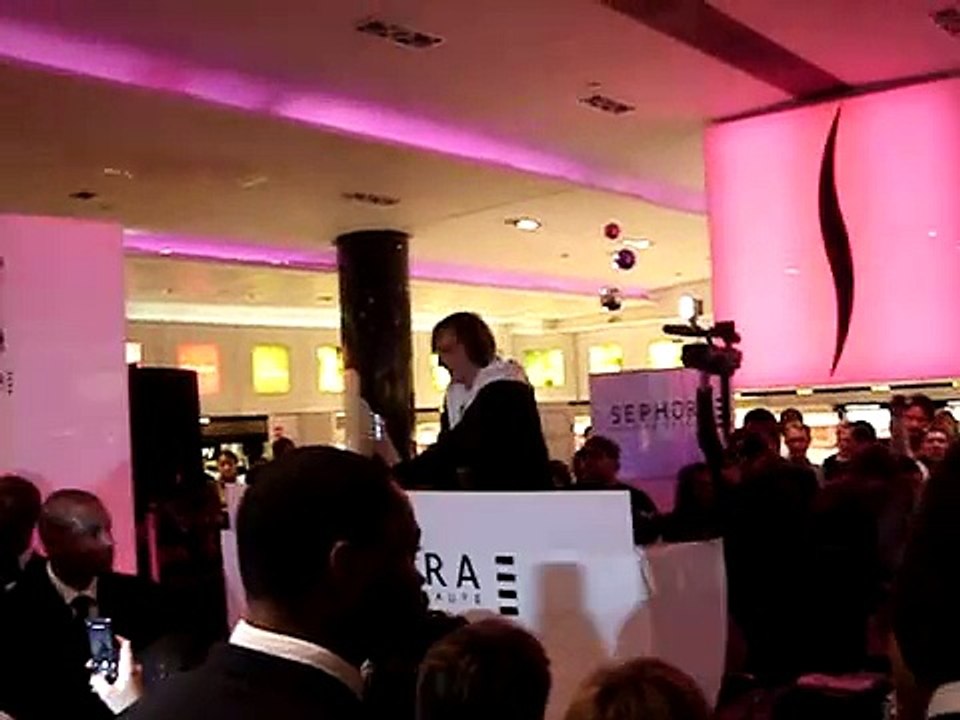 David Guetta Live @Sephora Champs Elysée